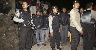 Indonesia police kill two terrorists 